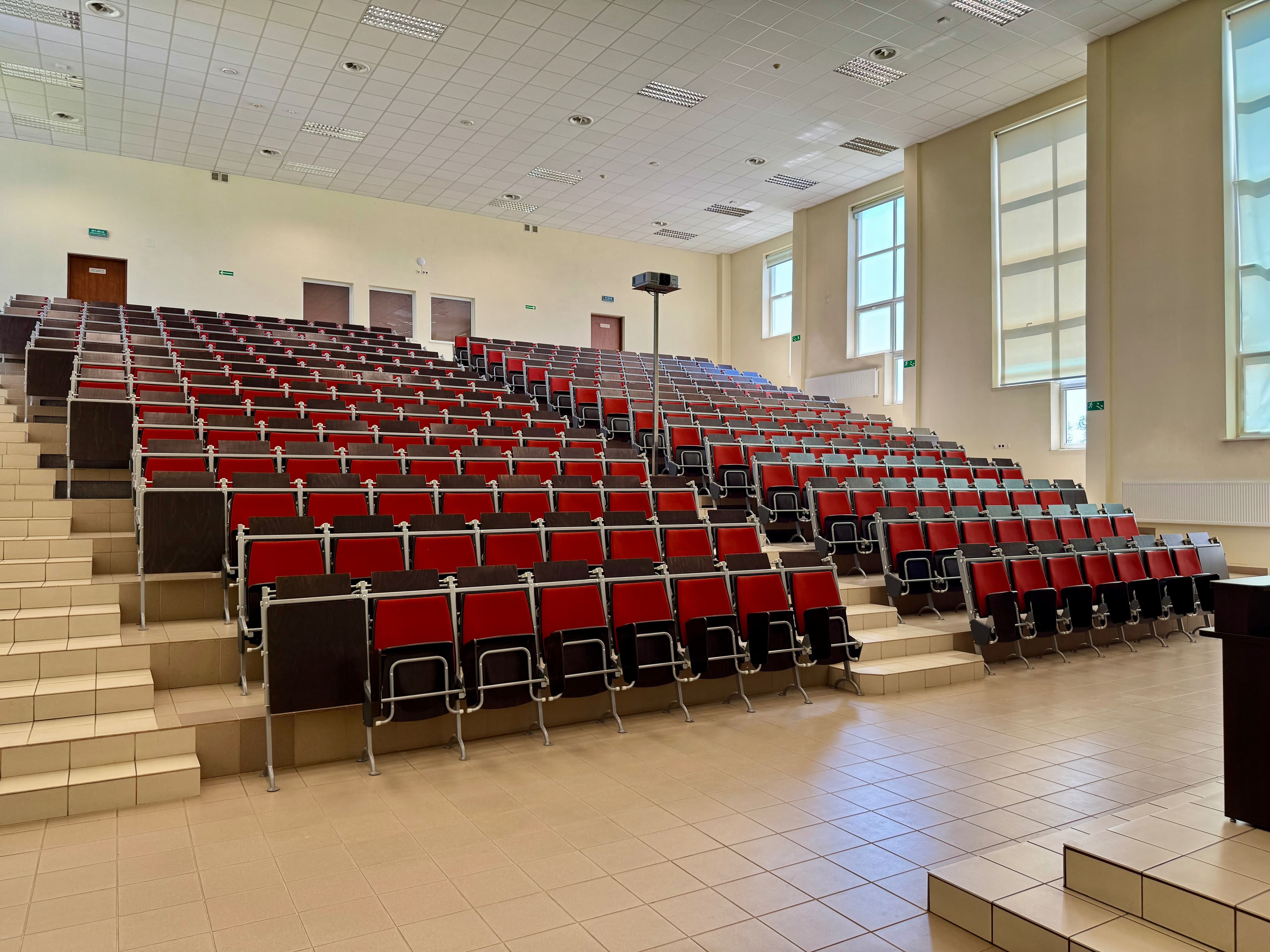 Aula wykładowa 1