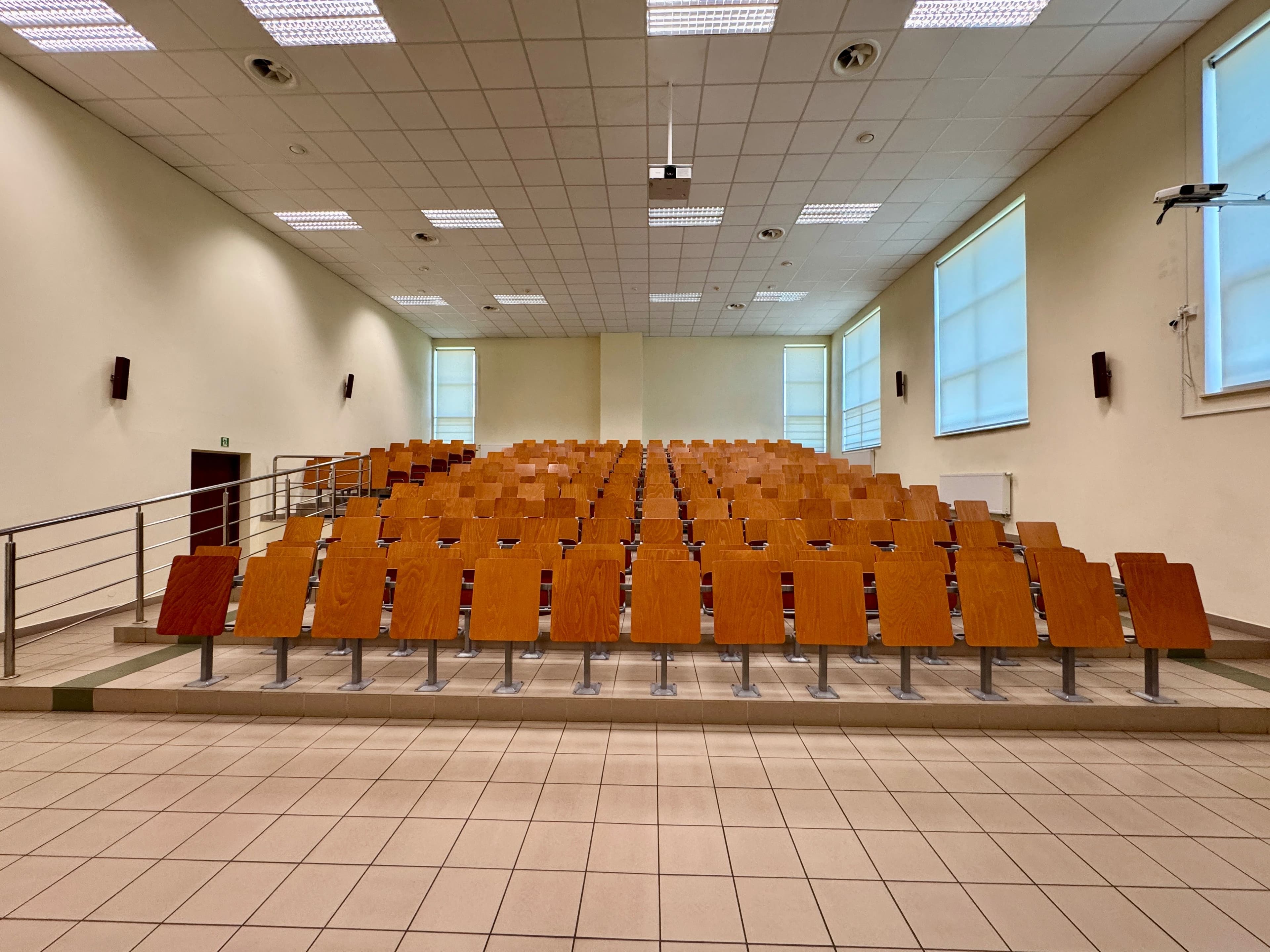 Zdjęcie galerii do artykułu Aula wykładowa 3