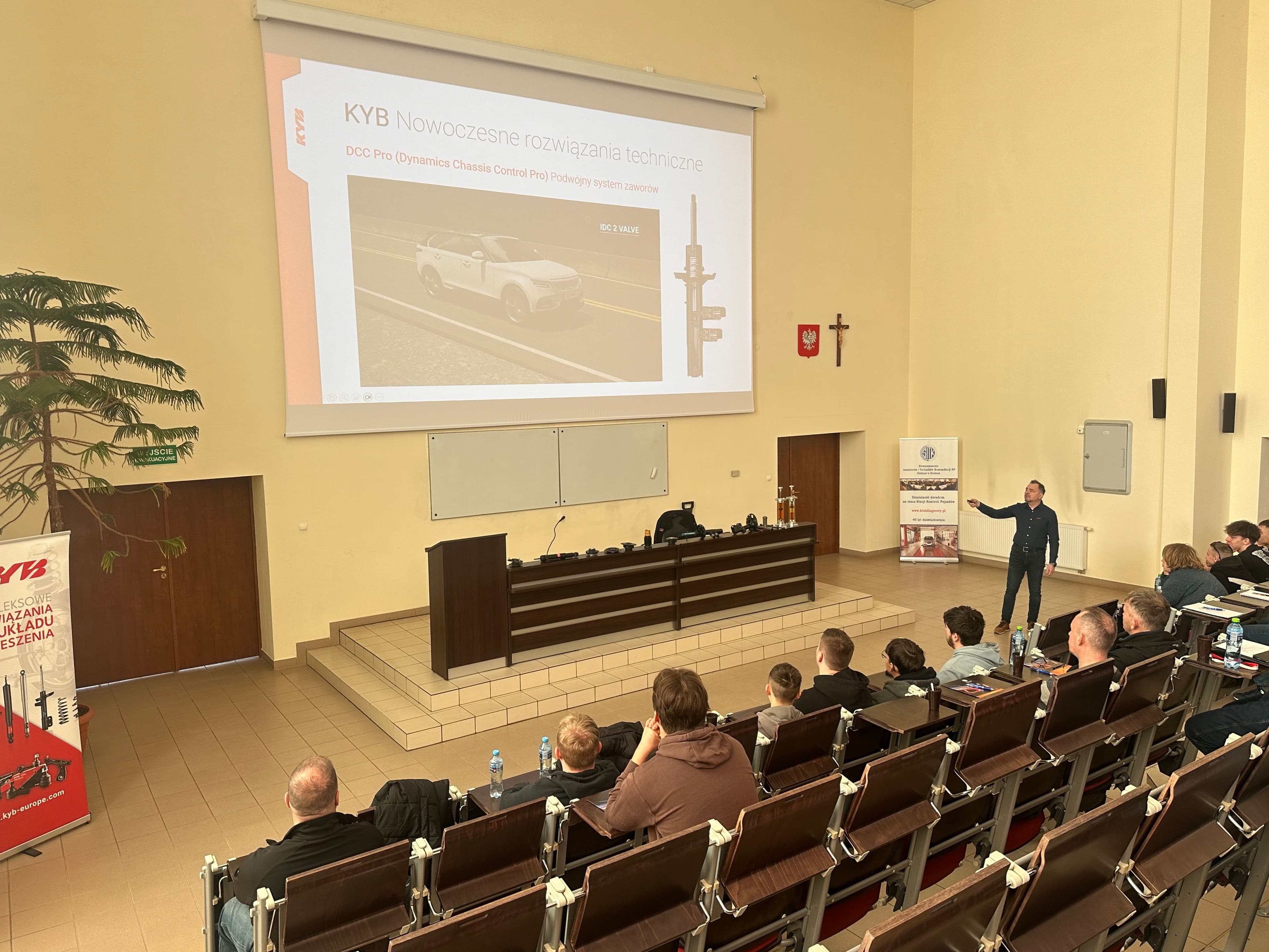 Zdjęcie galerii do artykułu Nowoczesne technologie w służbie bezpieczeństwa - Za nami eksperckie szkolenie z KYB Europe