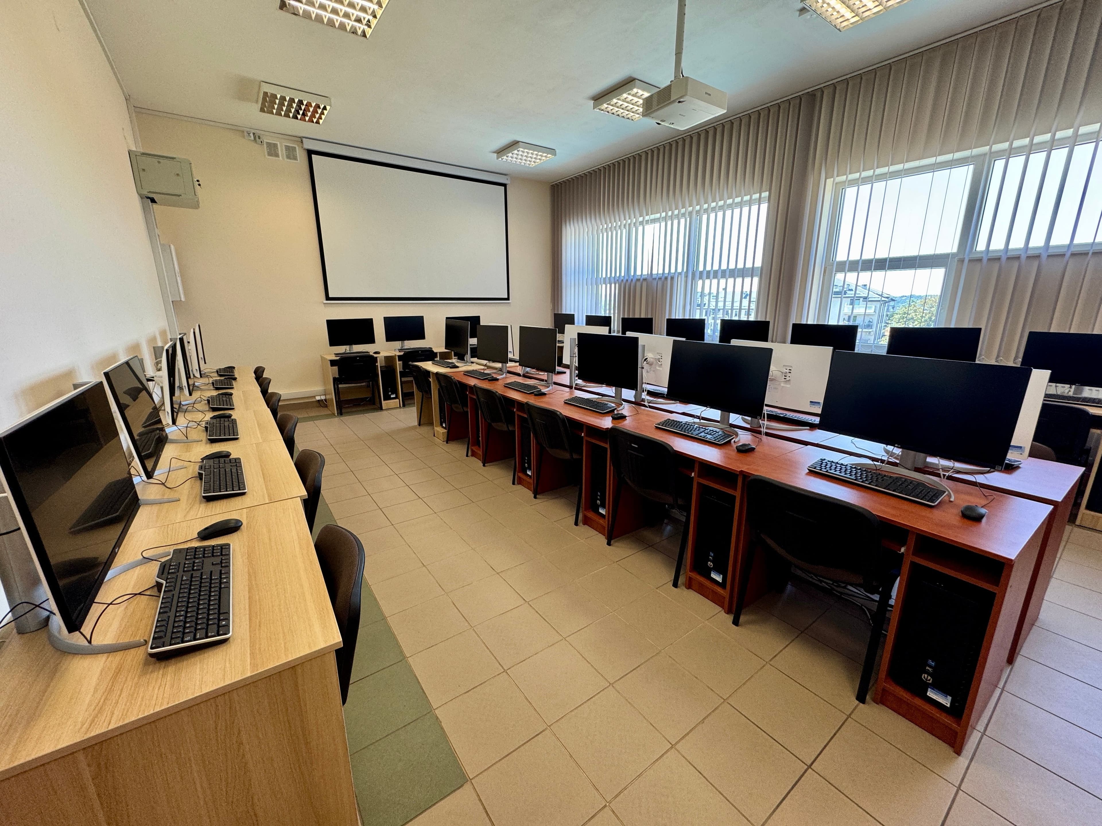 Laboratoria Komputerowe