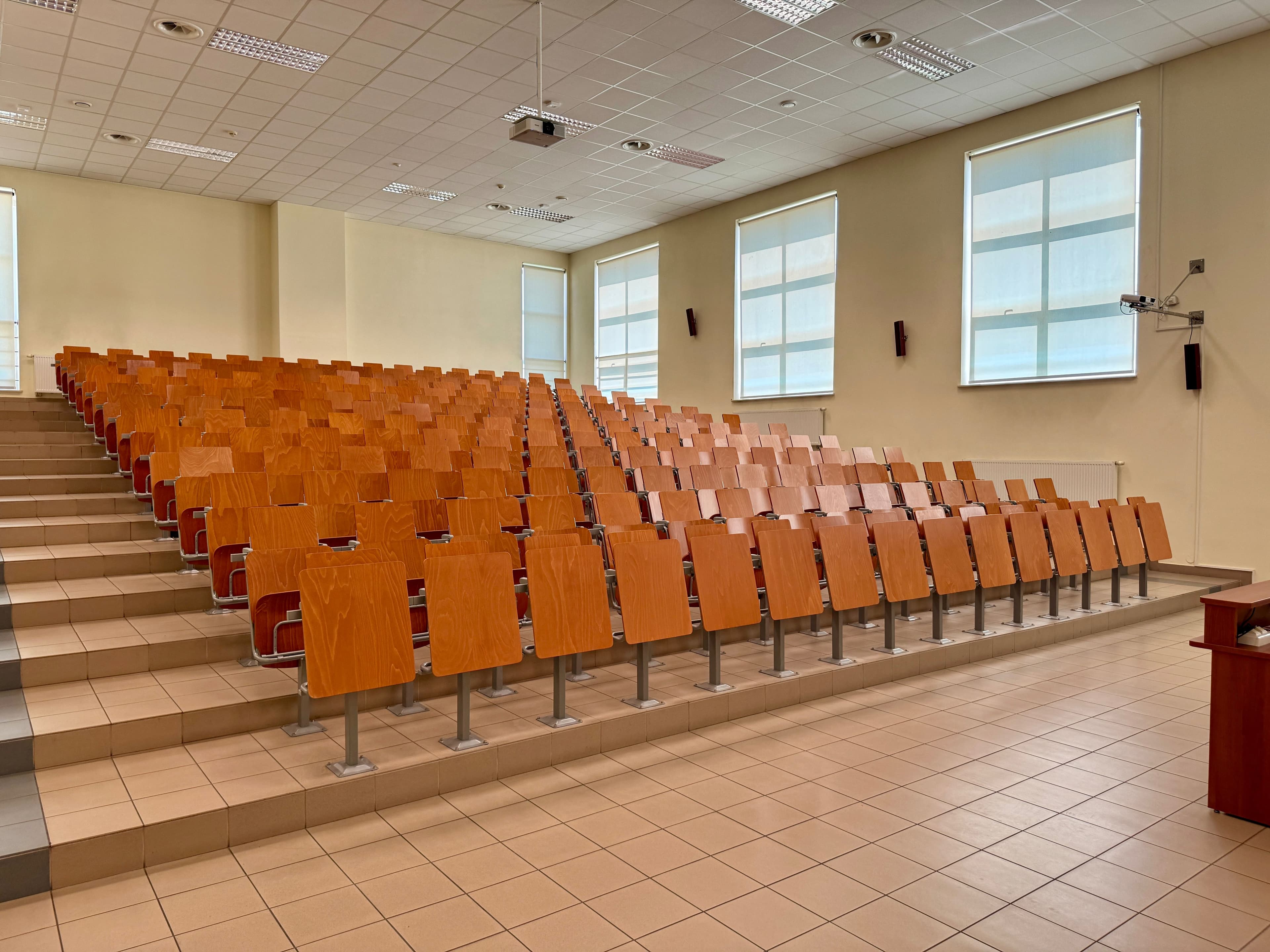Funkcjonalna sala na średnie i duże wydarzenia