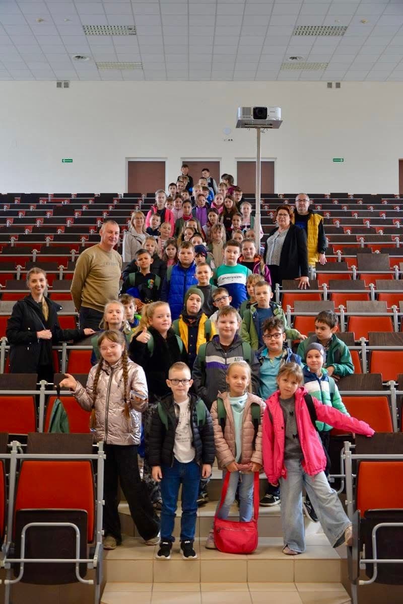 Młodzi studenci w murach PSW – inauguracja 2026/2027 „Akademii Małych Odkrywców”