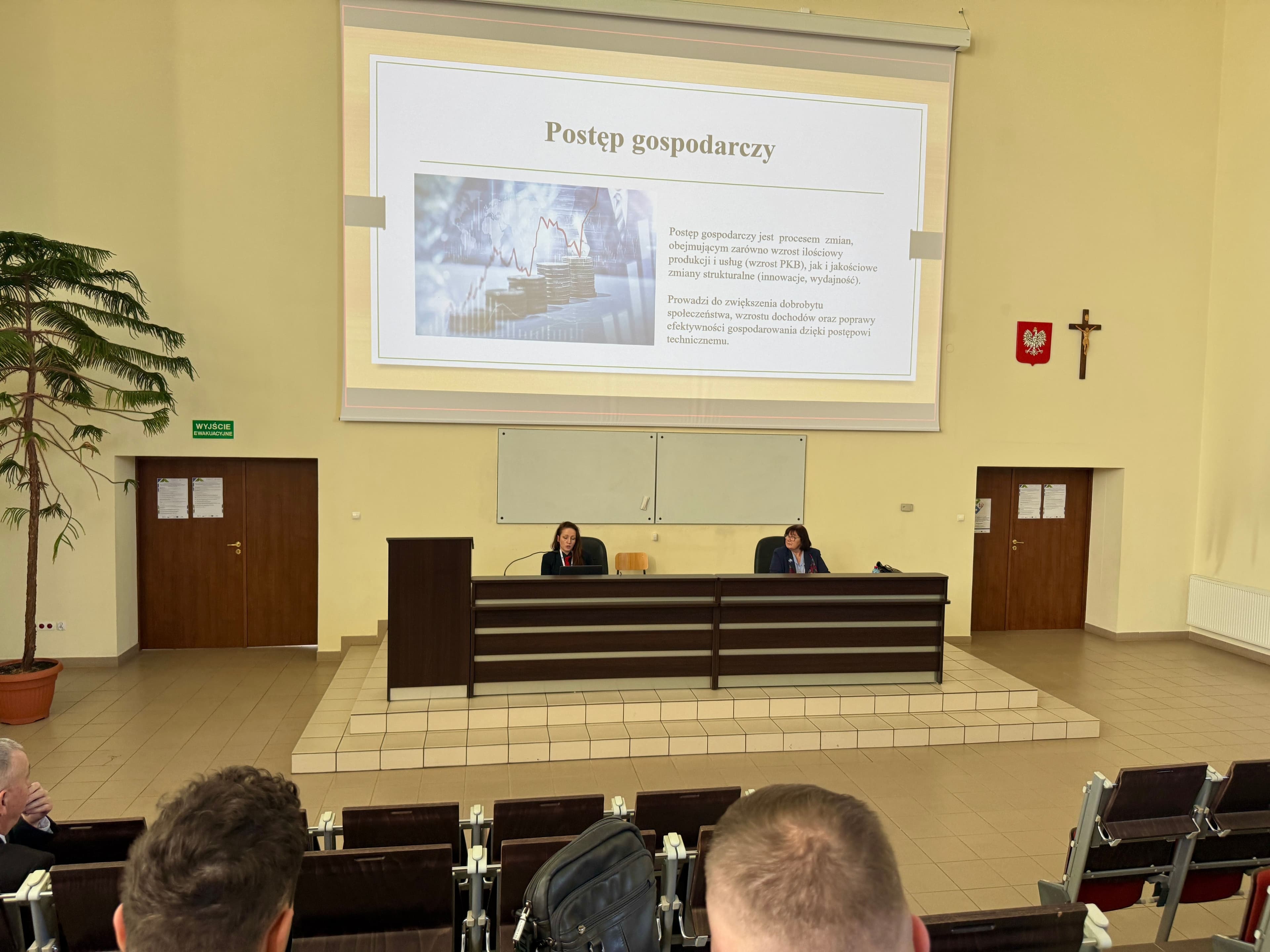 Zdjęcie galerii do artykułu Podsumowanie Międzynarodowej Konferencji Naukowej: Rozwój Podkarpacia w XXI wieku