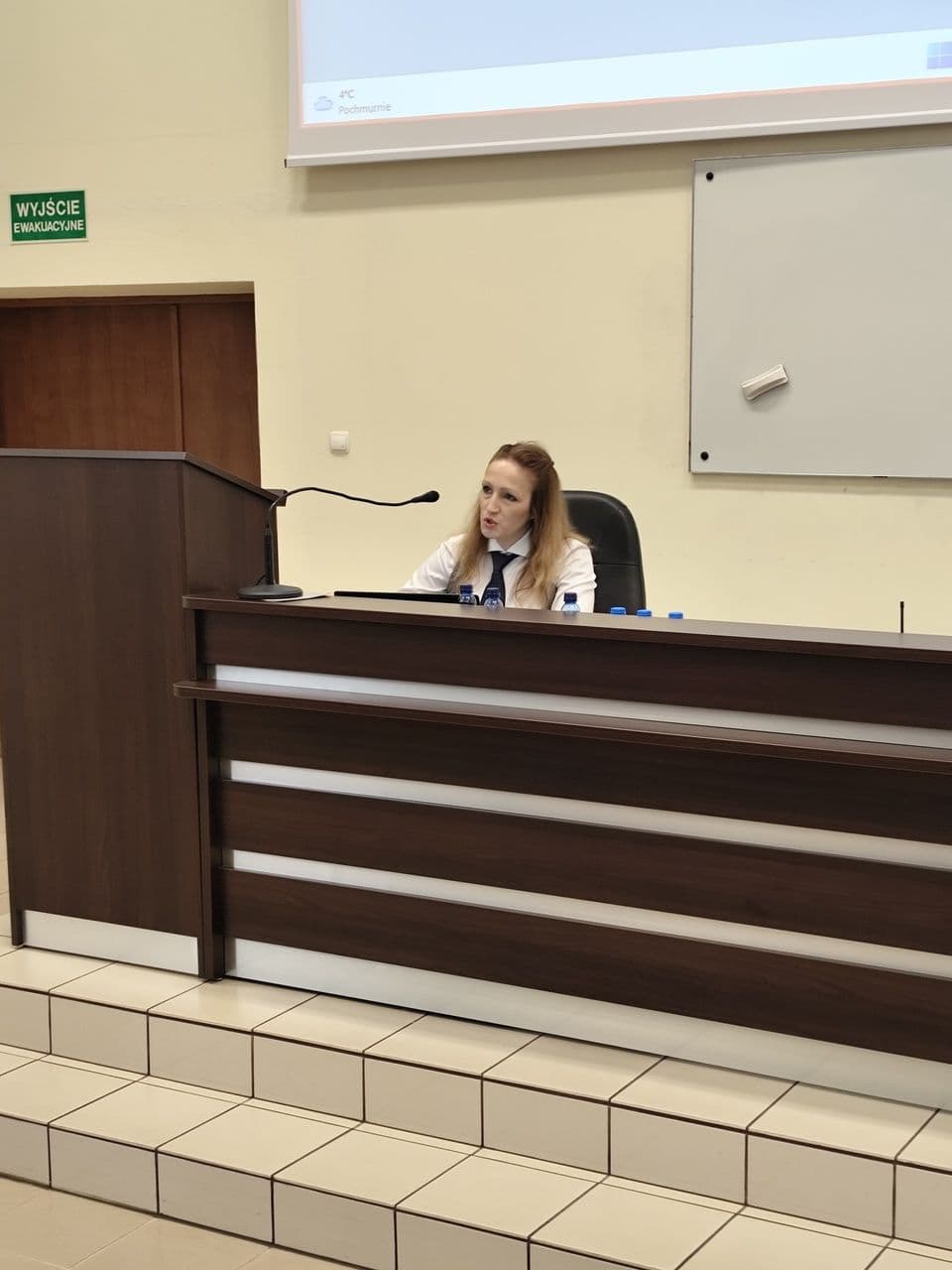 Zdjęcie galerii do artykułu Podsumowanie Międzynarodowej Konferencji Naukowej „Wyzwania społeczno-gospodarcze dla Polski w XXI wieku”