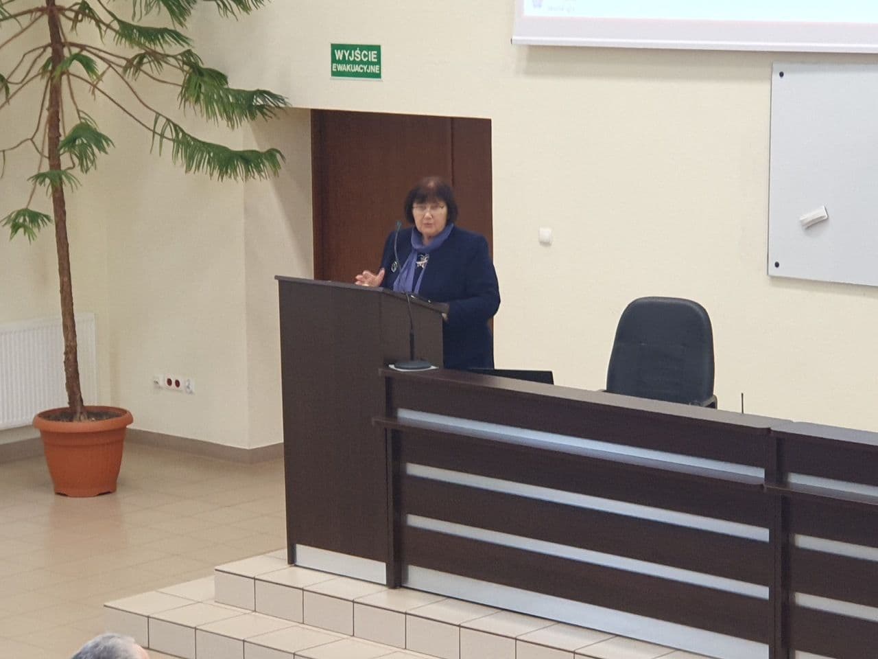 Zdjęcie galerii do artykułu Podsumowanie Międzynarodowej Konferencji Naukowej „Wyzwania społeczno-gospodarcze dla Polski w XXI wieku”