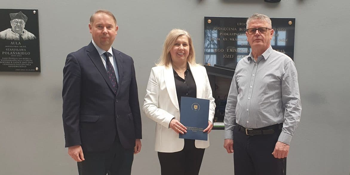 Porozumienie o współpracy między naszą uczelnią a Centrum Kształcenia Zawodowego w Dobrzechowie