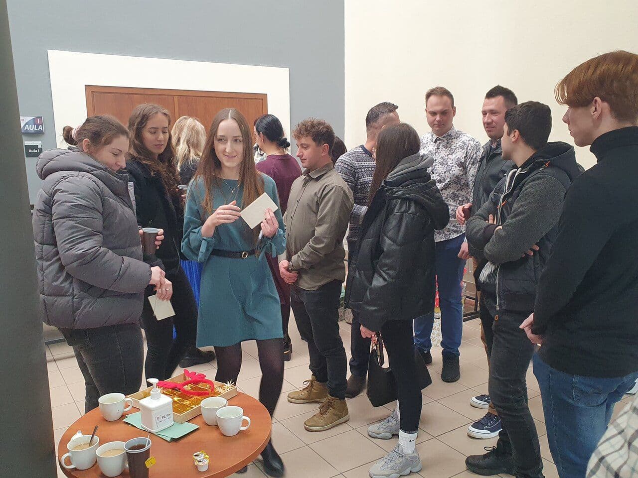 Zdjęcie galerii do artykułu Wspólne ubieranie choinki 2024
