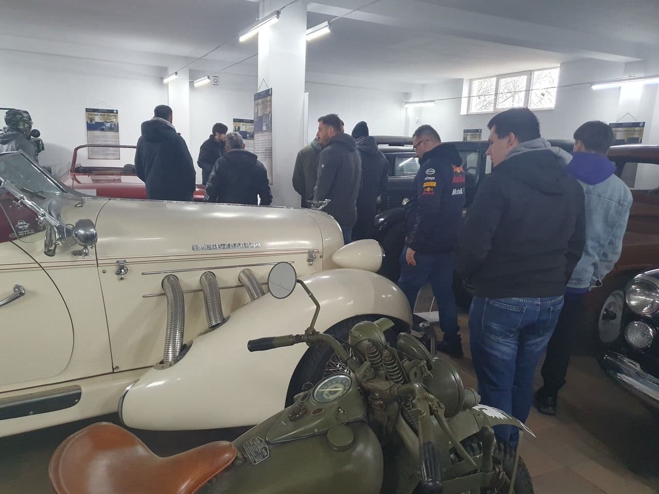 Zdjęcie galerii do artykułu Wyjazd studentów kierunku Transport do dwóch muzeów